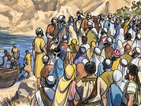 अब यीशु गन्नेसरत की झील के किनारे पर खड़ा था, और परमेश्वर का वचन सुनने के लिए भीड़ थी। – Slide número 1