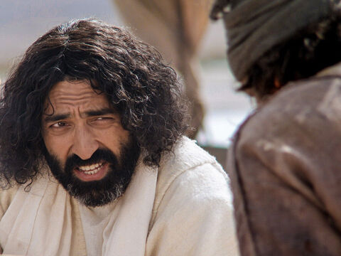 यीशु ने पतरस से उसके प्रति उसके प्रेम के बारे में तीन बार पूछा। (यूहन्ना 21:15-25) – Slide número 6