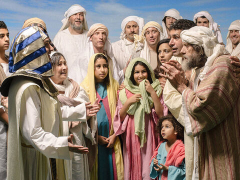 आखिरकार यूसुफ ने उसके परिवार को मिस्र में लाने वाले रथ से मुलाकात की। – Slide número 14