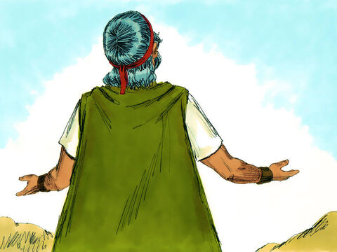 मूसा परमेश्वर को उनका जवाब देने के लिए वापस पहाड़ पर चढ़ गया। – Slide número 4