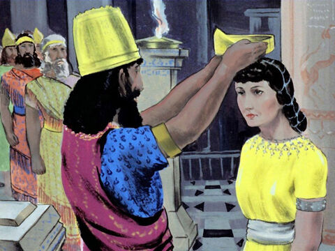 36 साल बाद यहूदी एस्तेर फारस की रानी बन गयी। – Slide número 48